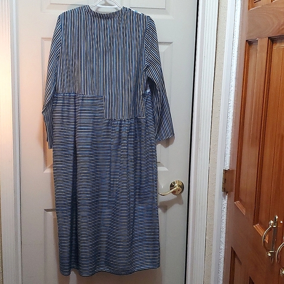 Blue Multi Pattern Interesting Dress. No Tags. Suspected Size 12-14. - Picture 4 of 5